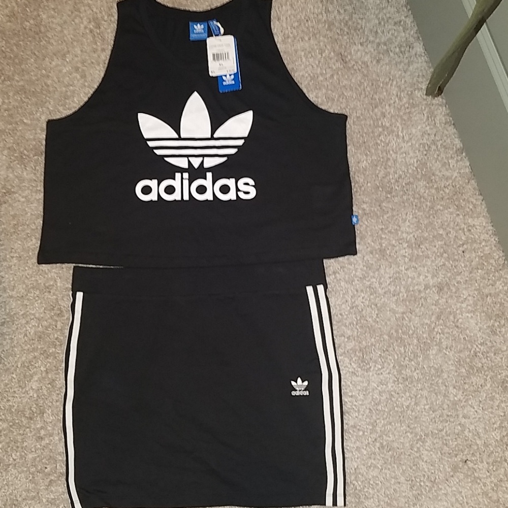 Set: Adidas Originals Crop Top and Skirt